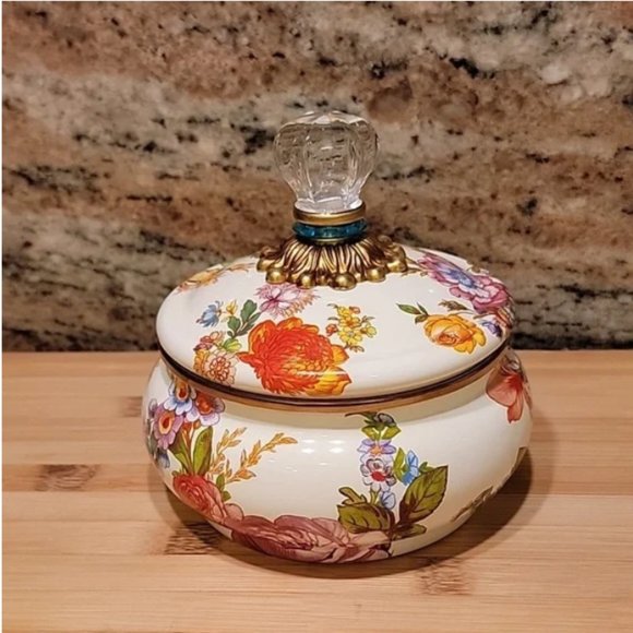 Mackenzie-Childs Flower Market Squashed Pot in White - Picture 4 of 7